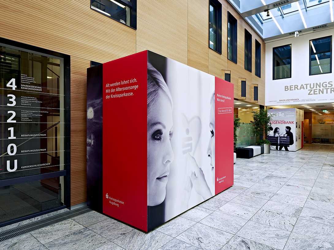 Cloisons modulaires Mila-wall dans la Kreissparkasse Augsburg