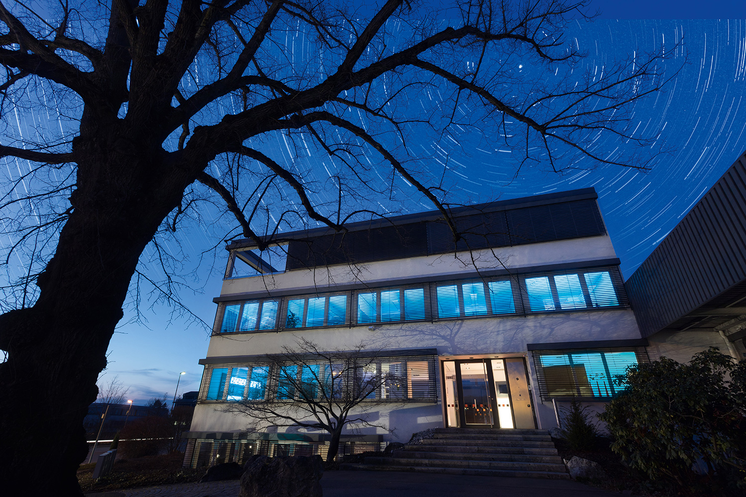 MBA Reutlingen, construction d'une entreprise la nuit